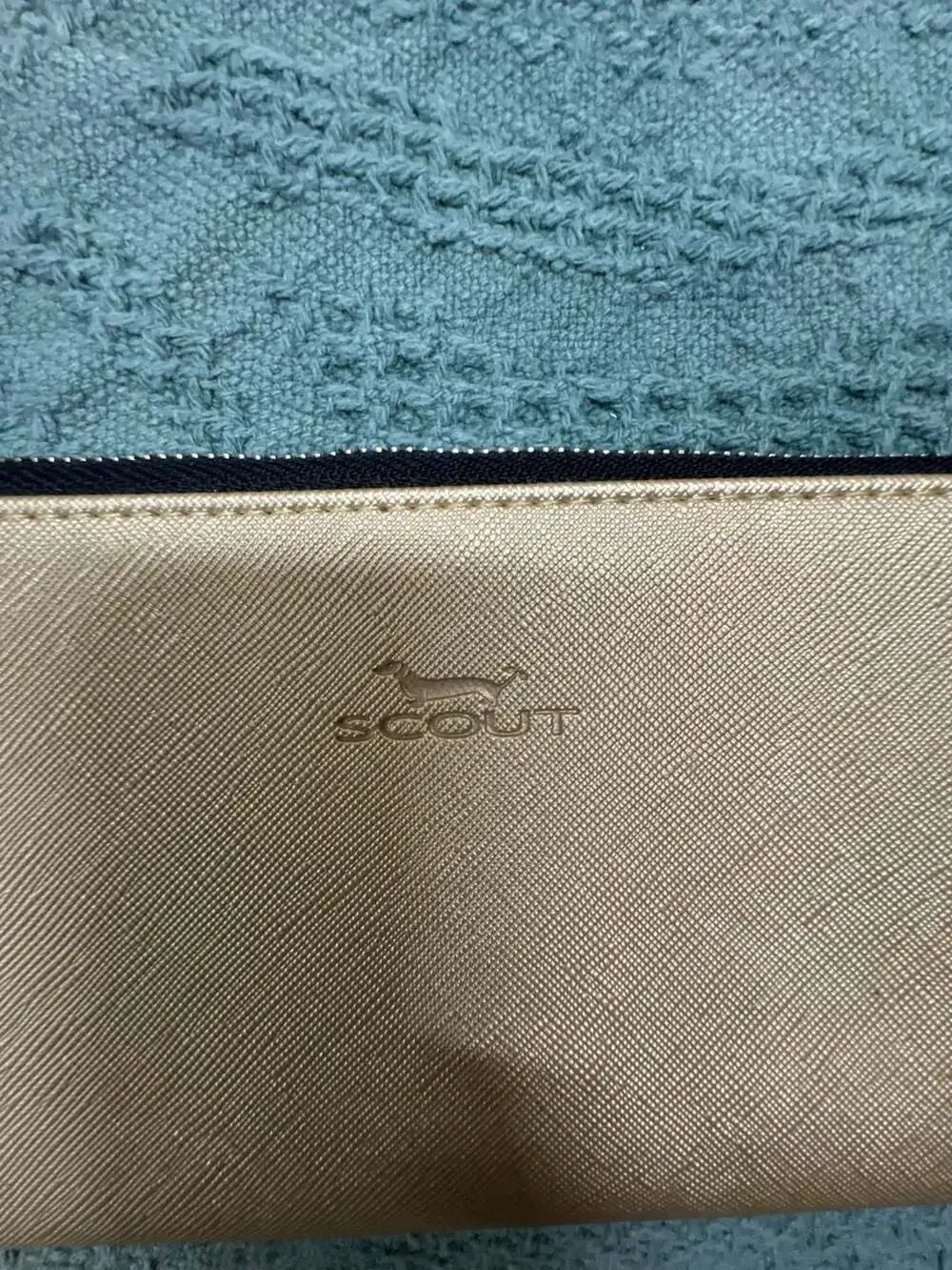 Scout Kate Wristlet in Gold Metallic